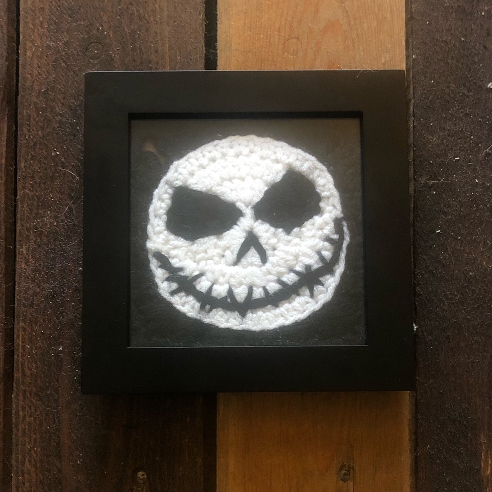 🖤 Jack Skellington Crochet Framed Wall Art Decor. - Picture 2 of 4